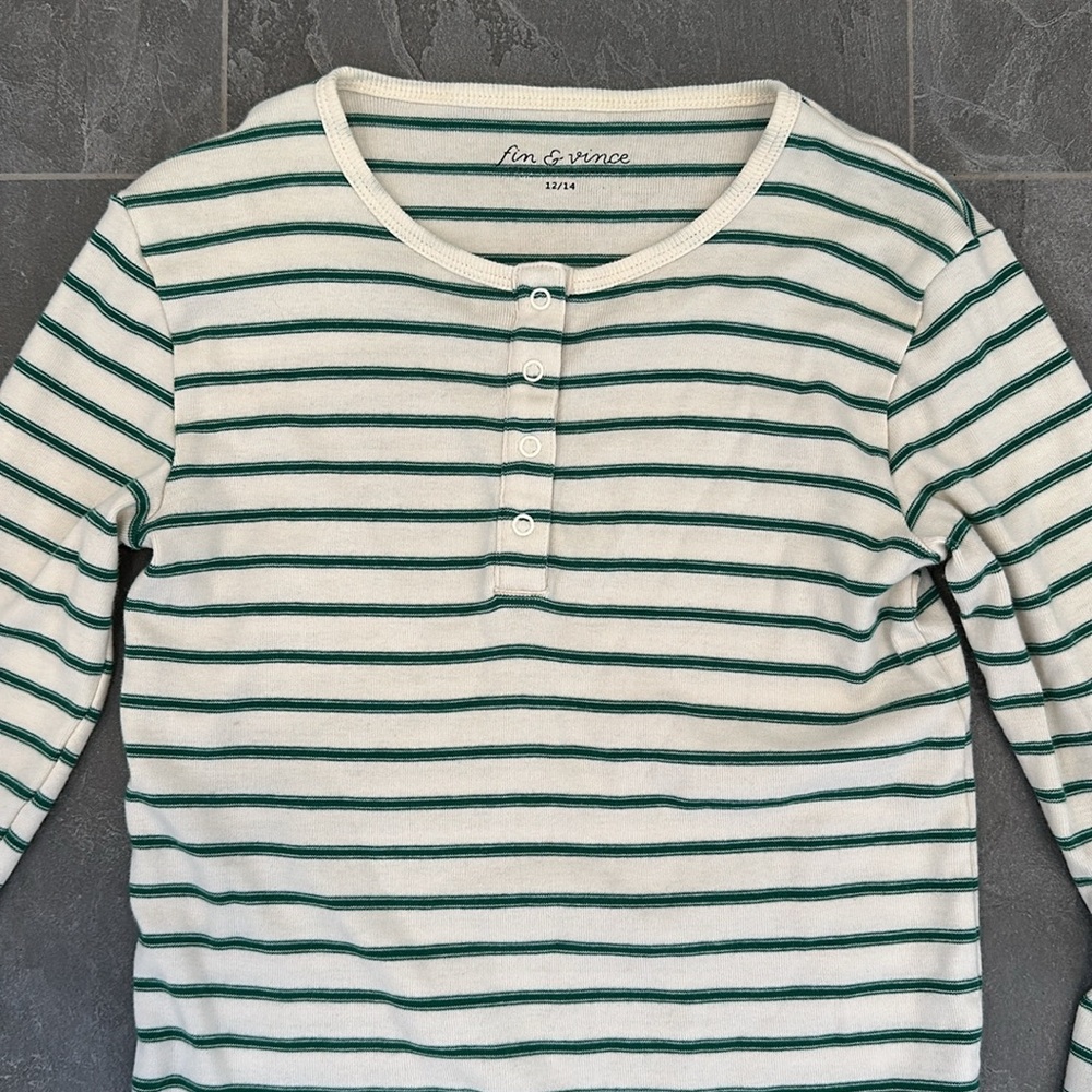 Fin & Vince Ribbed Snap Top - Picture 4 of 8